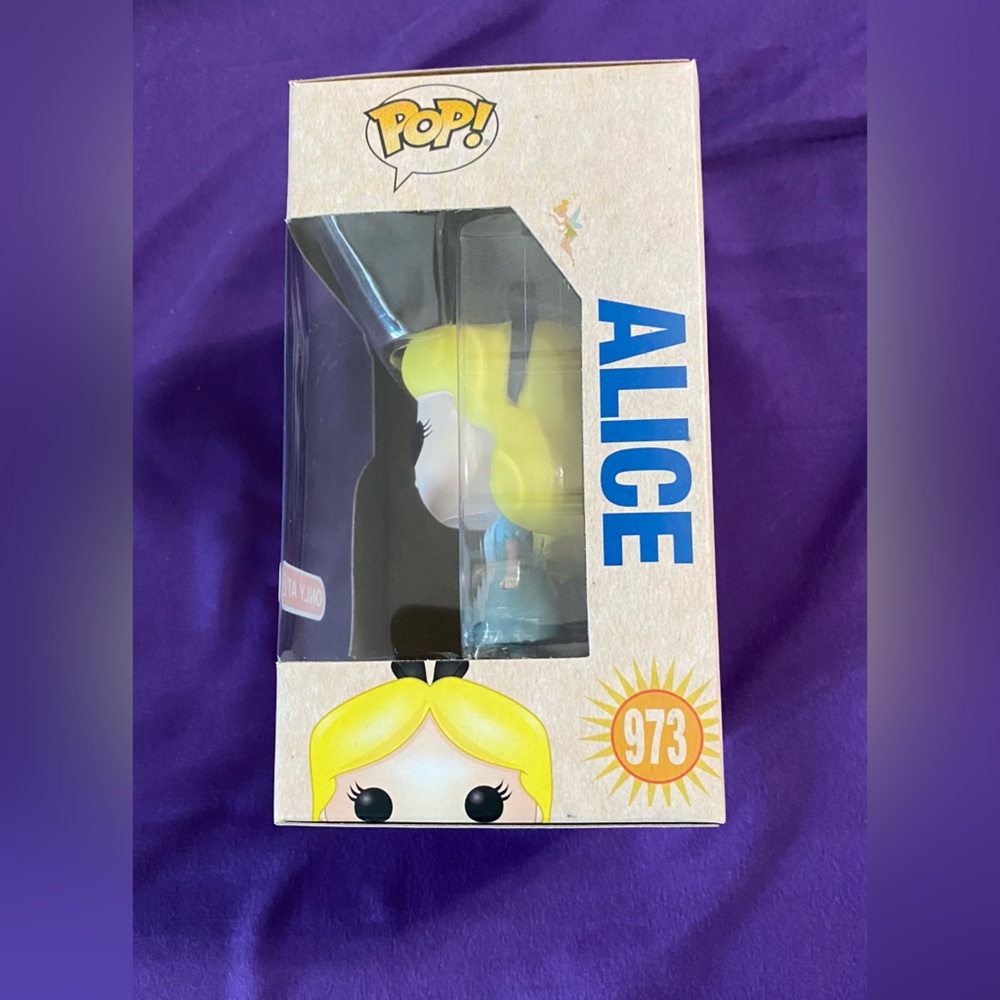 Disney Funko POP Alice vinyl figure 65th anniversary only at Target - Picture 2 of 6